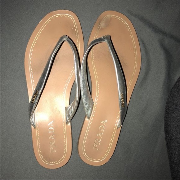 PRADA SILVER THONG SANDAL FLIP FLOP | Authentic | - Picture 2 of 7